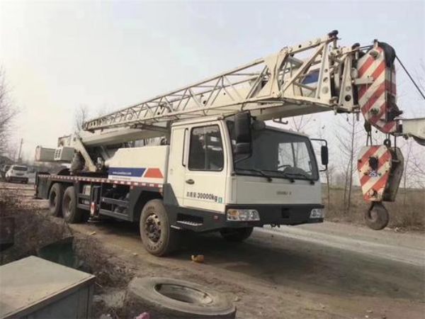 长兴县吊车出租电话_吊车出租公司建议广大驾驶员要减少怠